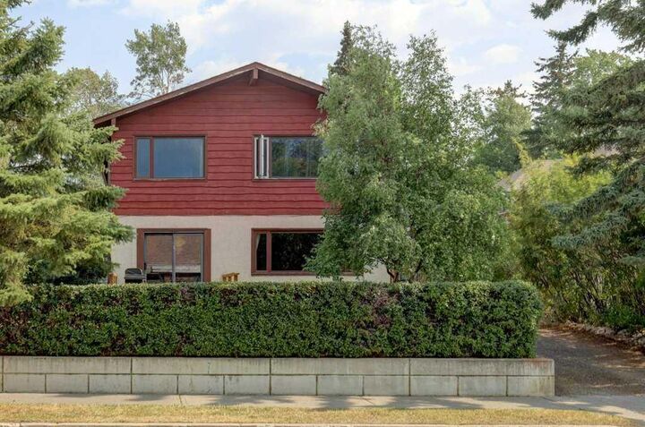 310 Squirrel Street — photo 1