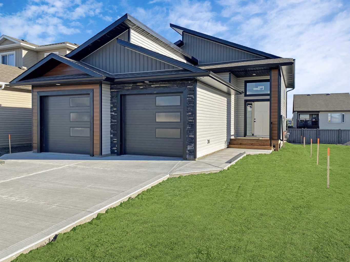 Property Photo:  10209 128 Avenue B  AB T8V 6T1 