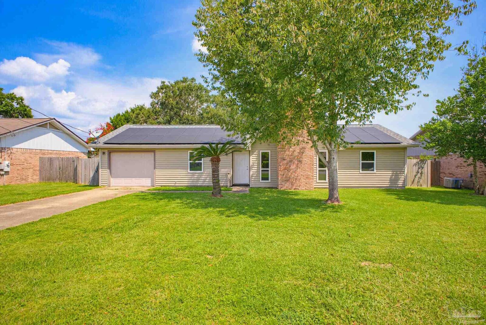 Property Photo:  794 Ridge Rd  FL 32514 