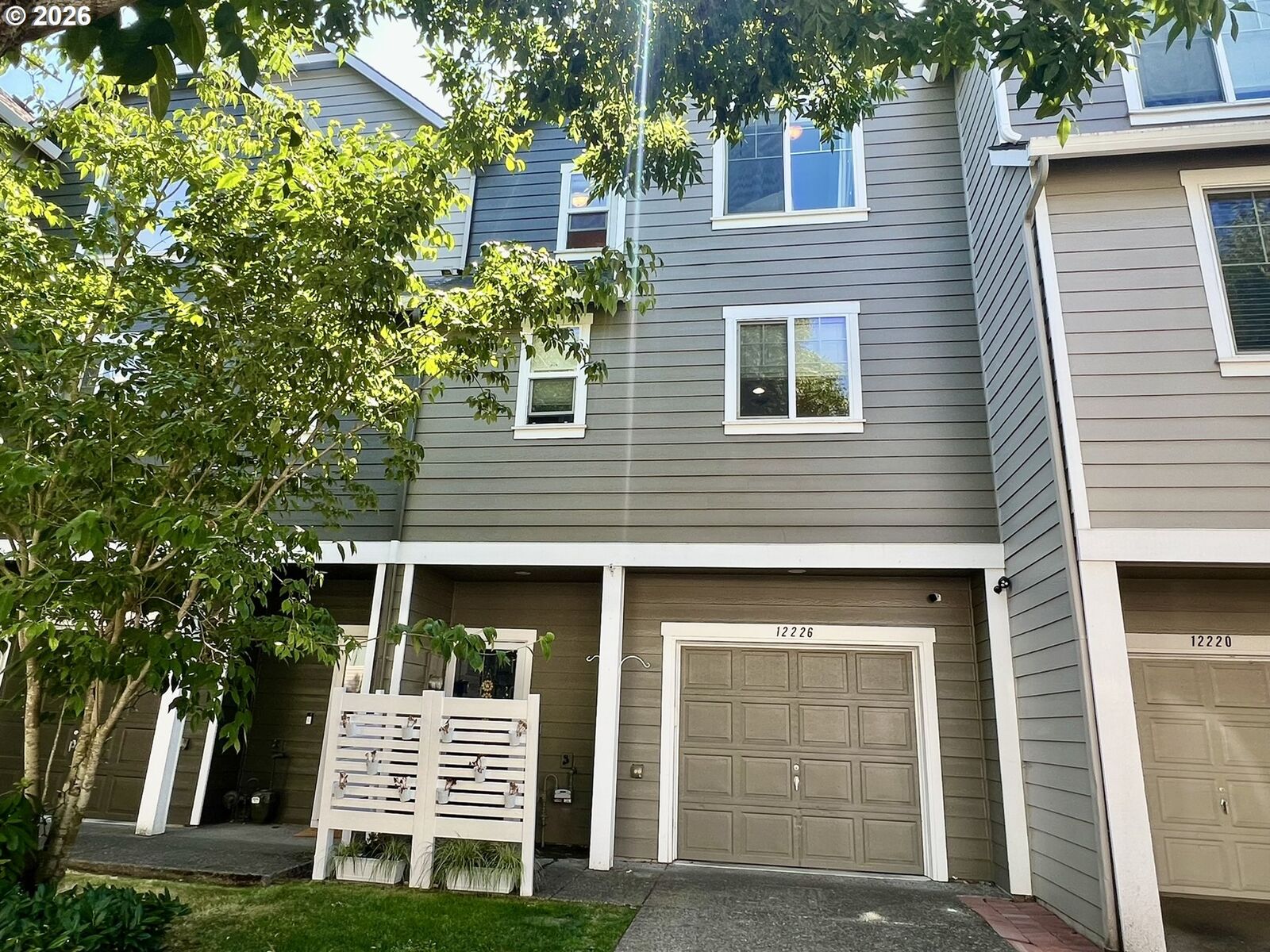 Property Photo:  12226 SE Long St  OR 97236 