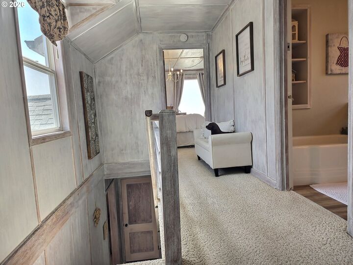 Property Photo:  6537 NW Logan Rd  OR 97367 