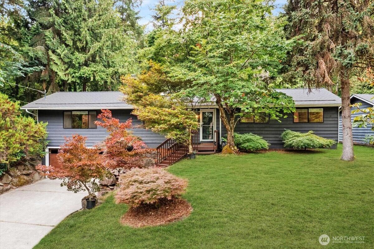 Property Photo: 6632 NE 196th Street WA 98028