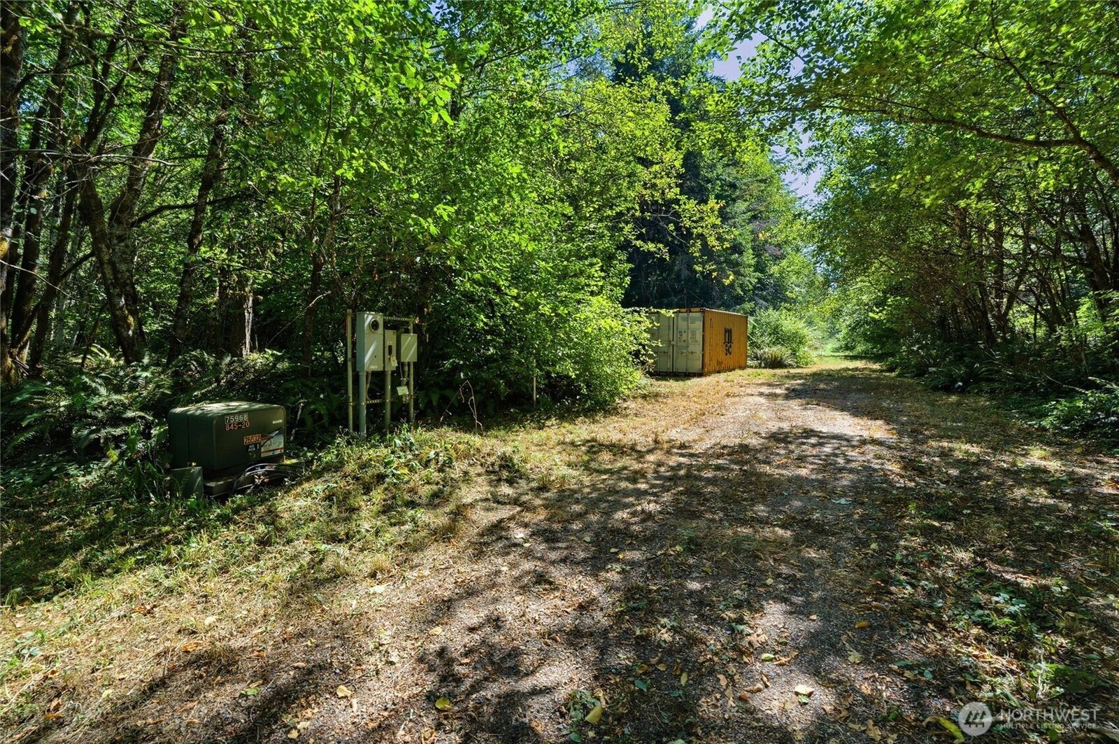 Property Photo: 2041 E Rasor Rd WA 98528