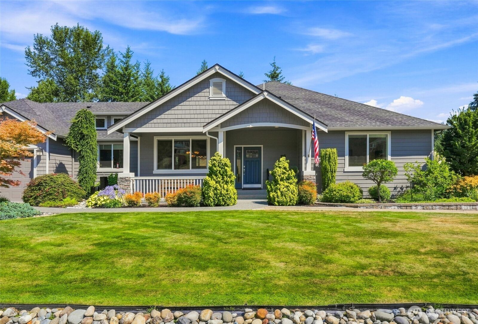 Property Photo:  10929  204th Avenue SE  WA 98290 