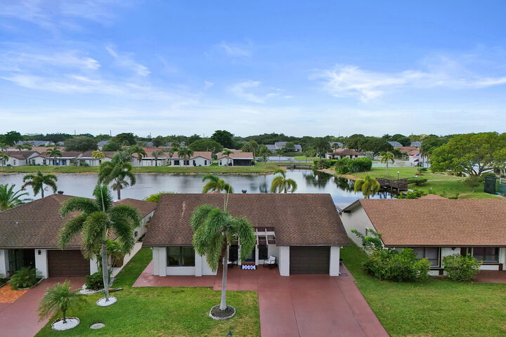 Property Photo:  2186 SW 16th Circle  FL 33442 