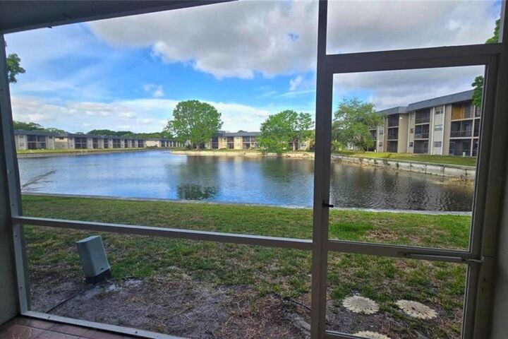 Property Photo:  7801 Colony Circle S 106  FL 33321 