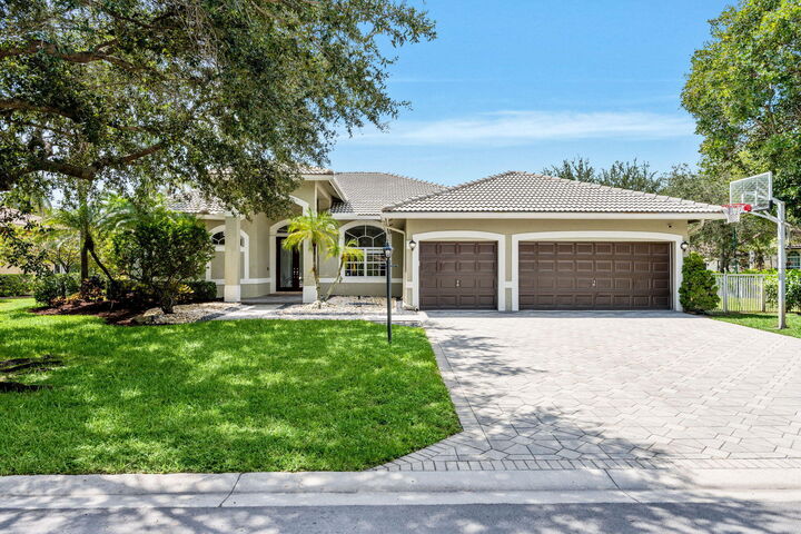 Property Photo:  10668 NW 69th Street  FL 33076 