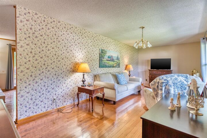 Property Photo:  104 W Main Street  KY 42367 