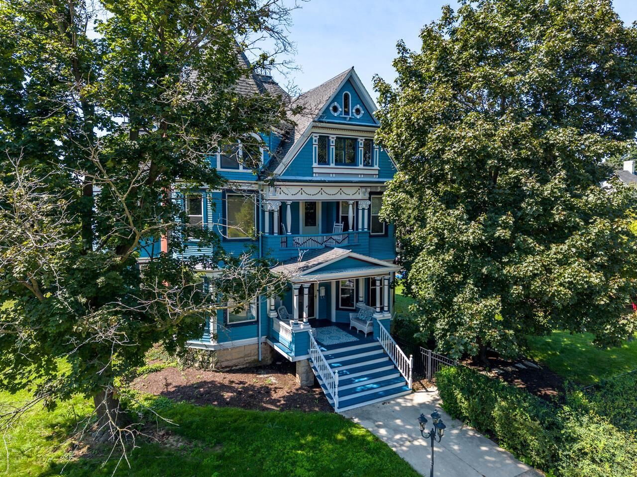 Property Photo: 118 Sinclair Street WI 53545