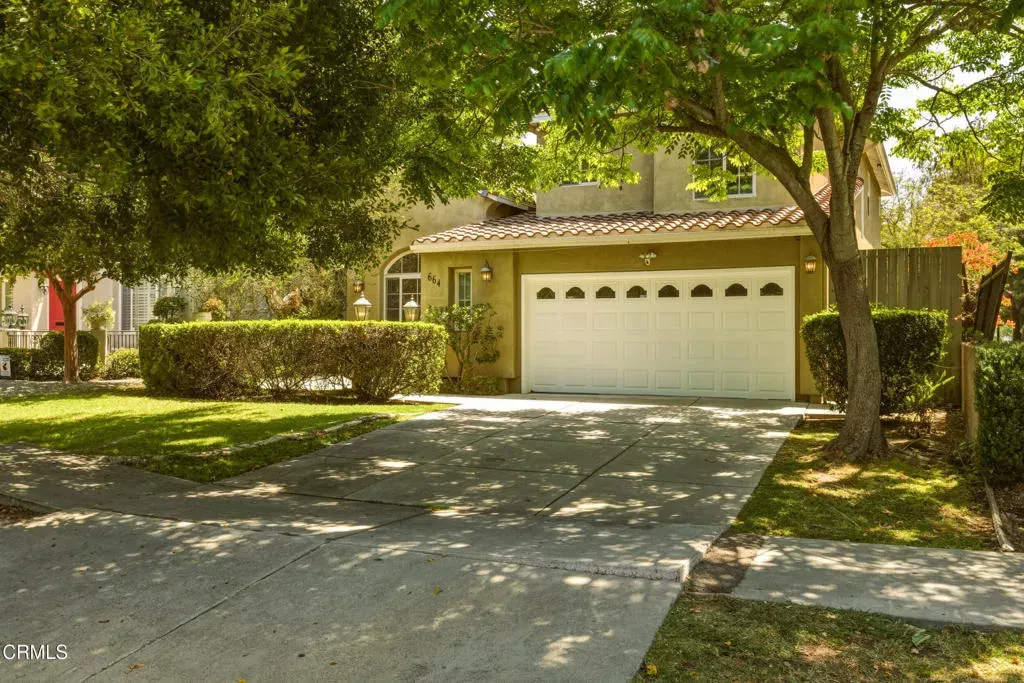 Property Photo: 664 S Mansfield Avenue CA 90036