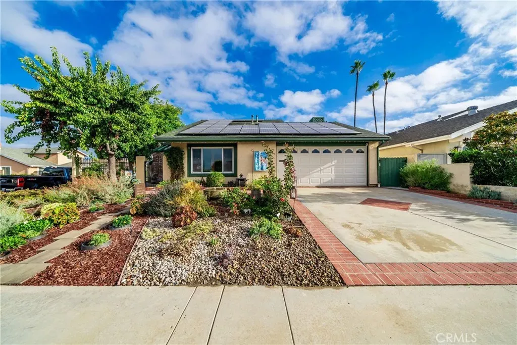 Property Photo:  8381 Boothbay Circle  CA 92646 