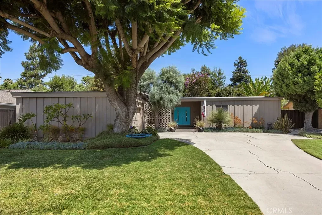 Property Photo:  17881 Arbolada  CA 92780 