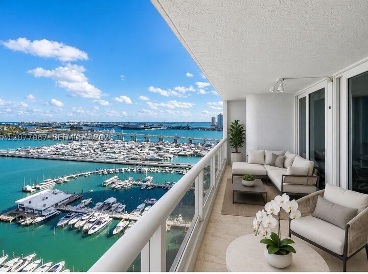 Property Photo:  1717 N Bayshore Dr A-2434  FL 33132 