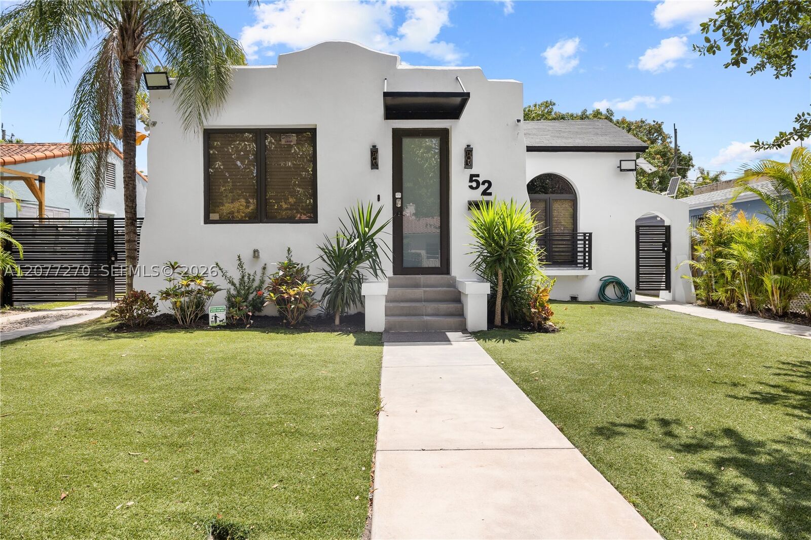Property Photo:  52 NE 47th St  FL 33137 