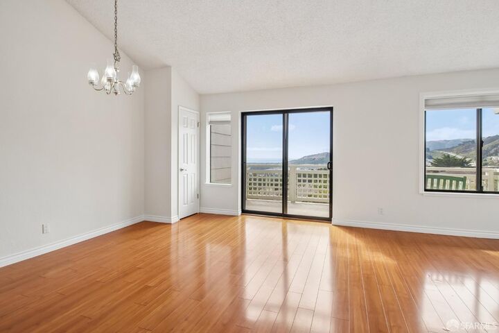 Property Photo:  1109 Aspen Court  CA 94134 