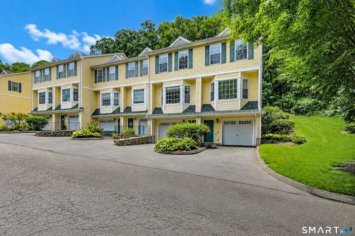 Property Photo:  2 Great Oak Ridge Way 2  CT 06483 