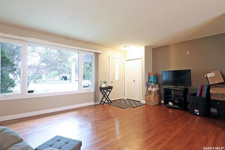 Property Photo:  91 Mossfield Place  SK S3N 2R1 