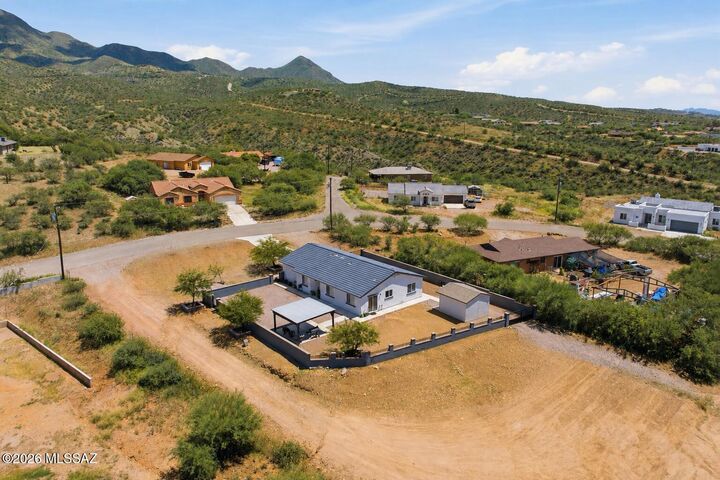 Property Photo:  1552 Pinguinos Court  AZ 85648 