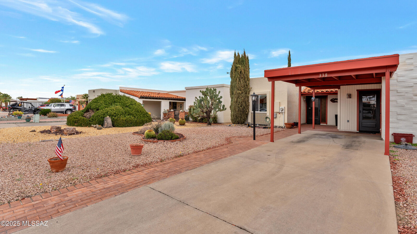 Property Photo:  338 N Calle Del Chancero  AZ 85614 