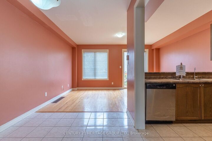 Property Photo: 11 Pendulum Circle ON L6R 3N5