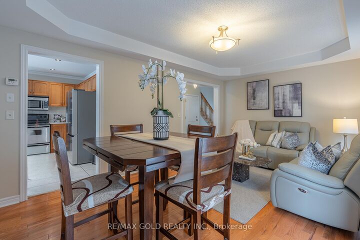 Property Photo: 409 Fernforest Drive ON L6R 3B6