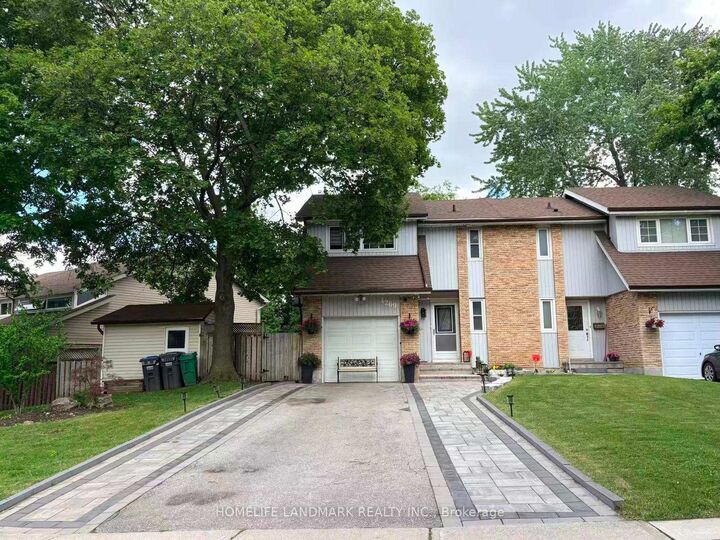 Property Photo: 4269 Gayling Gardens ON L5L 1Z8