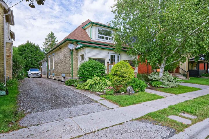 20 Maple Street — photo 1