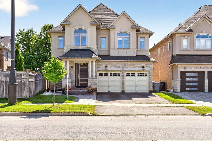 Property Photo: 15 Bonnie Braes Drive ON L6Y 0X5