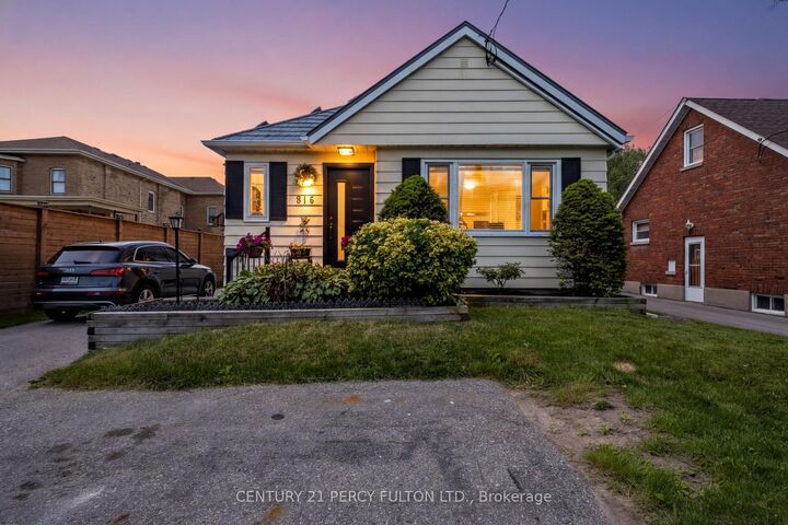 Property Photo: 816 Simcoe Street N ON L1G 4V8