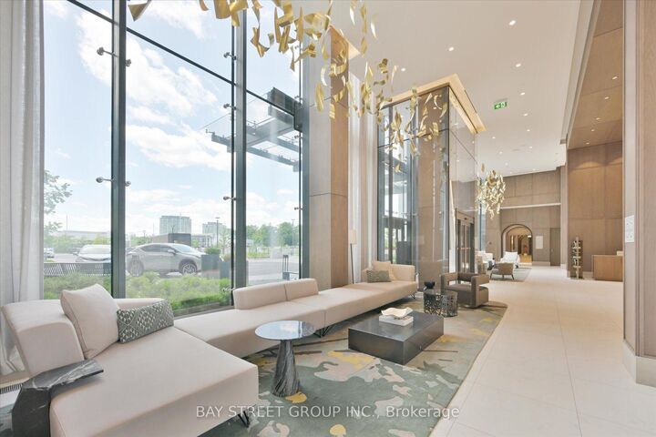 Property Photo: 30 Inn On The Park Drive 2707 ON M3C 0P8