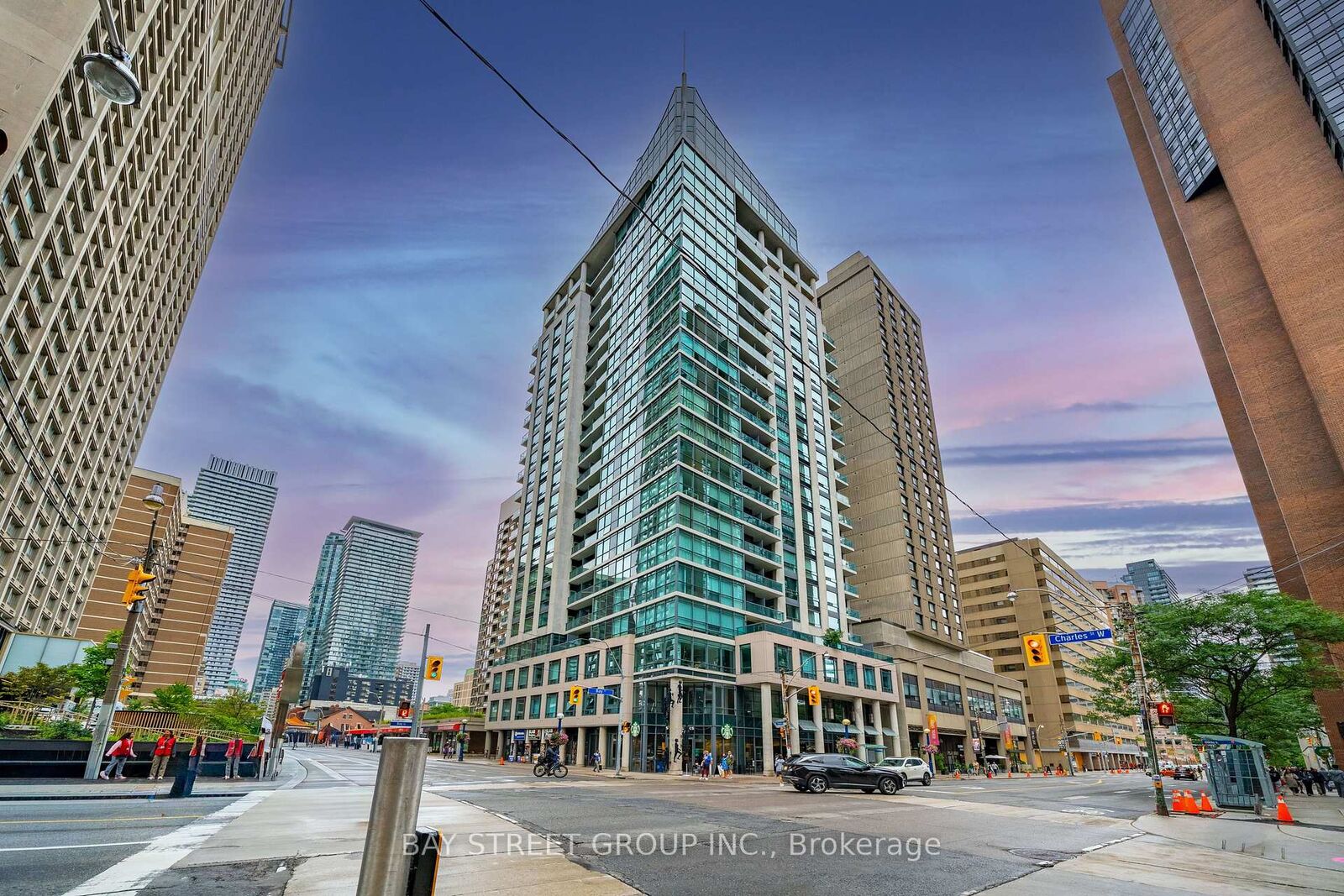 Property Photo:  1121 Bay Street 805  ON M5S 3L9 