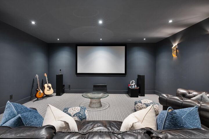 Property Photo:  203 Weybourne Road  ON L6K 2T7 