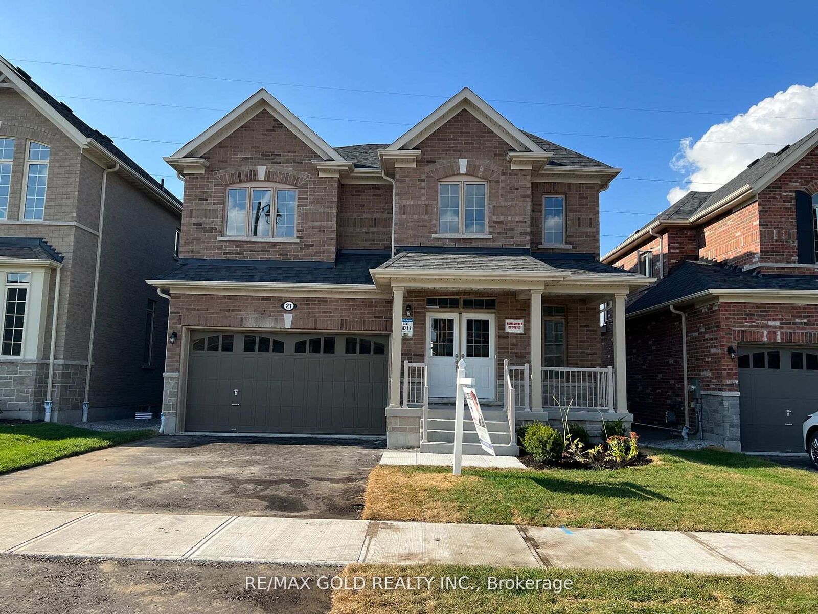 Property Photo:  21 Sanford Circle  ON L9X 2A8 