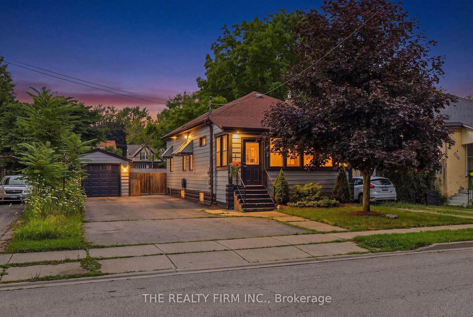 Property Photo: 946 Lorne Avenue ON N5W 3L1