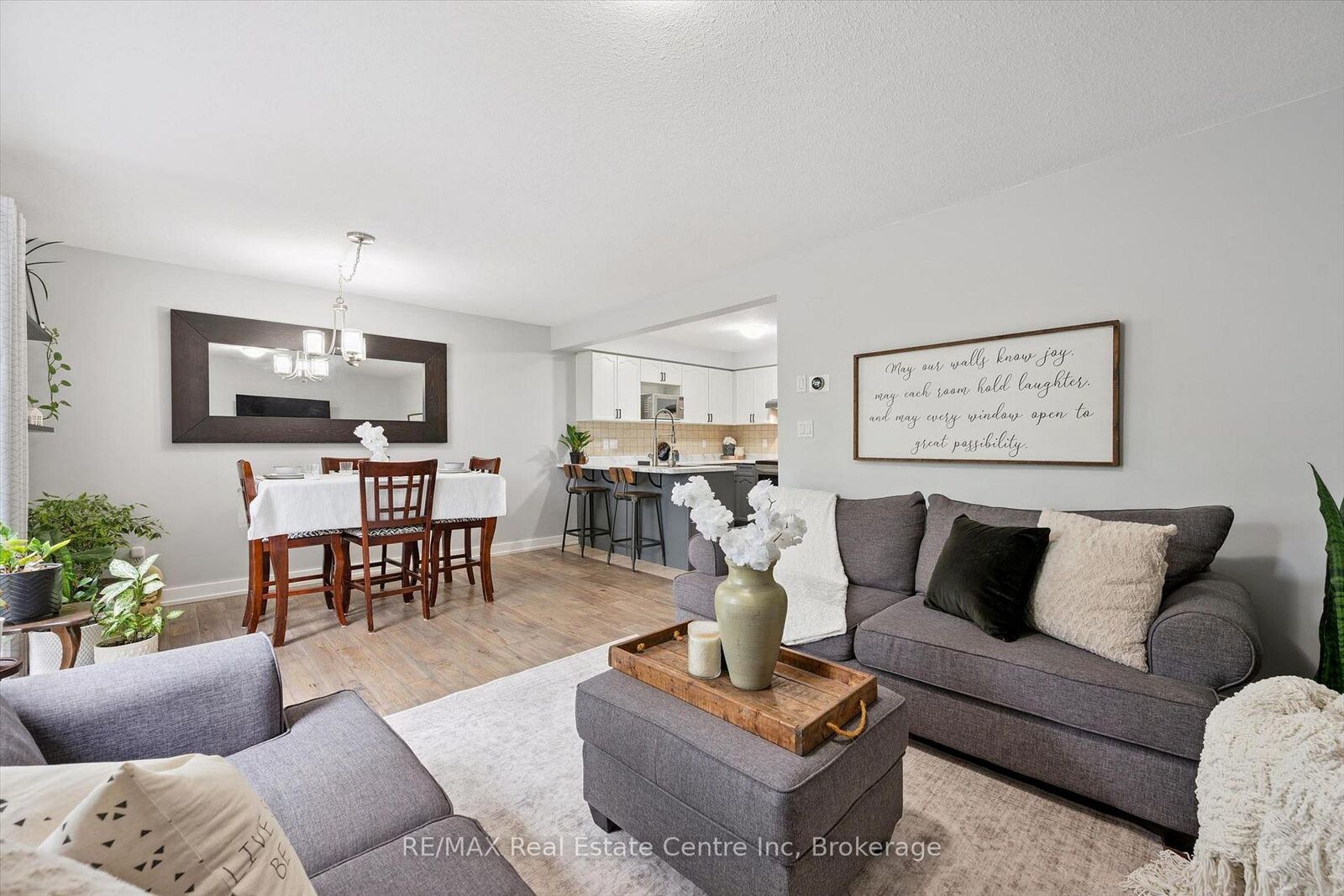 Property Photo:  31 Schroder Crescent 21  ON N1E 7M6 
