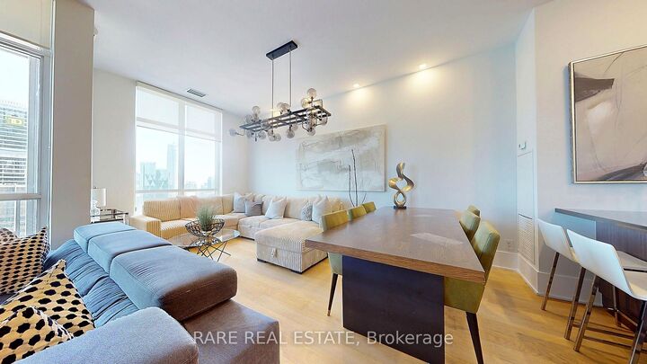 Property Photo: 300 Front Street W 4902 ON M5V 0E9