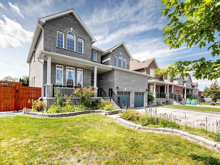 Property Photo:  44 Tim Jacobs Drive  ON L4P 0G5 