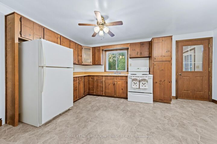 Property Photo:  22025 Erin East Garafrax Townline  ON L9W 7G4 