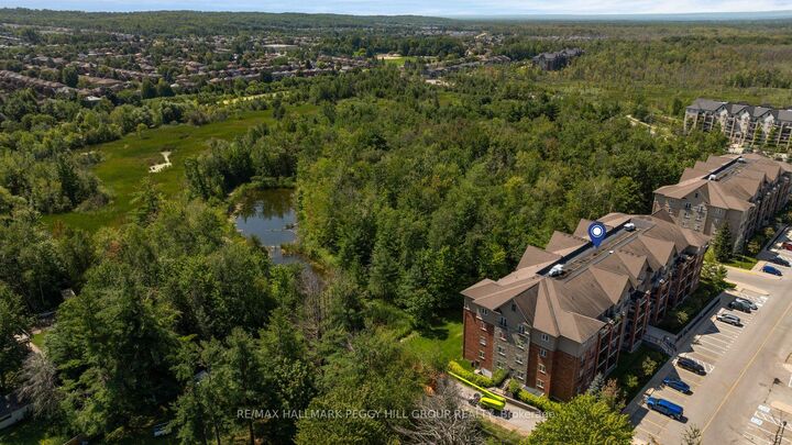 Property Photo:  43 Ferndale Drive S 302  ON L4N 5W6 
