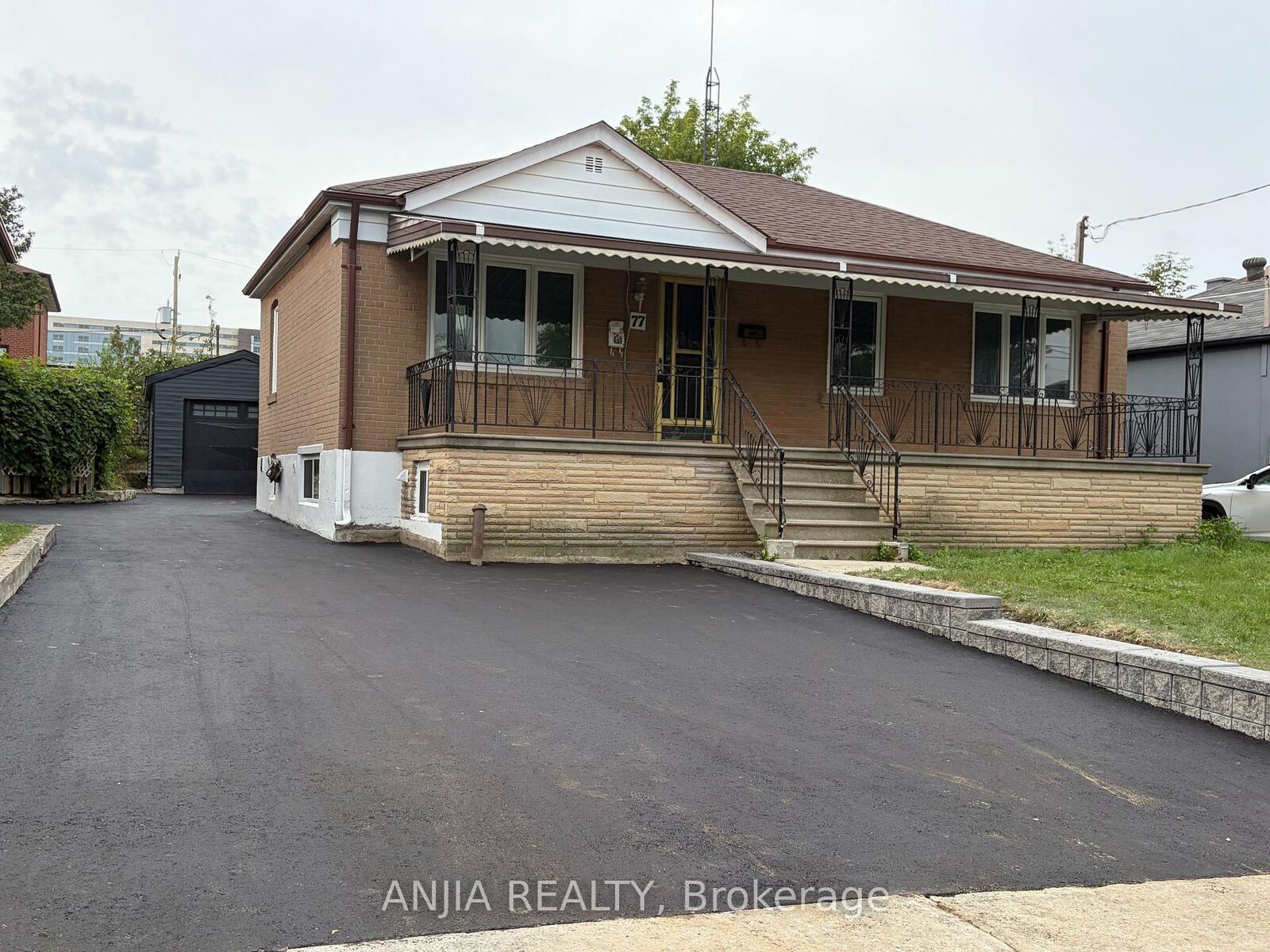 Property Photo: 77 Nash Drive ON M3M 2L6
