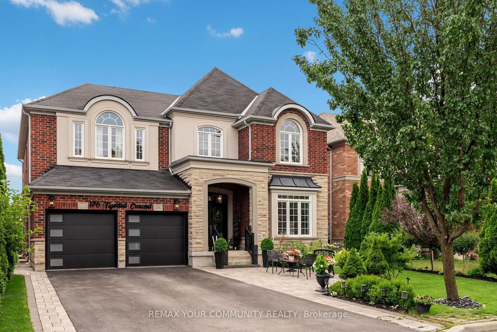 Property Photo: 176 Tigertail Crescent ON L3Z 0M4