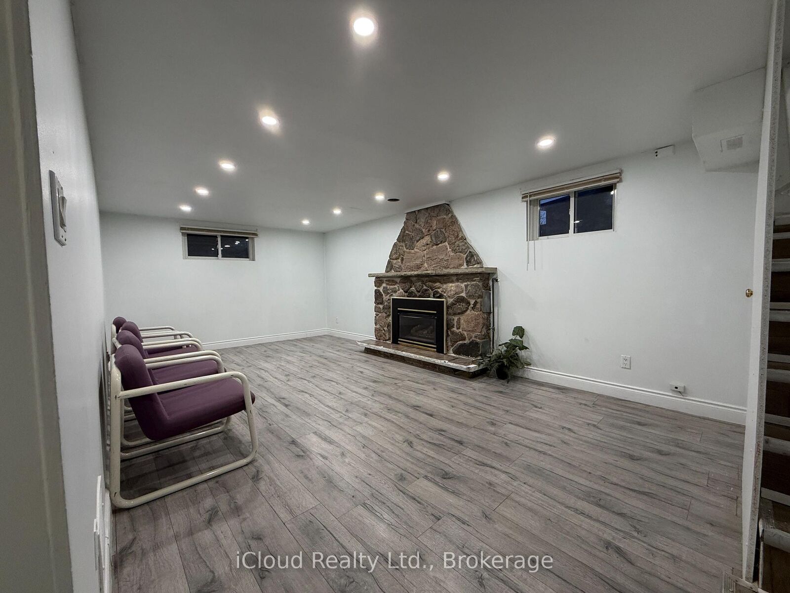 Property Photo:  41 Manitou Crescent N Basement  ON L6S 2Z6 