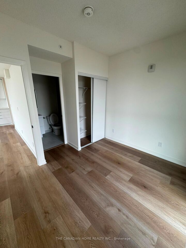 Property Photo:  33 Erie Avenue 1608  ON N3S 2E5 