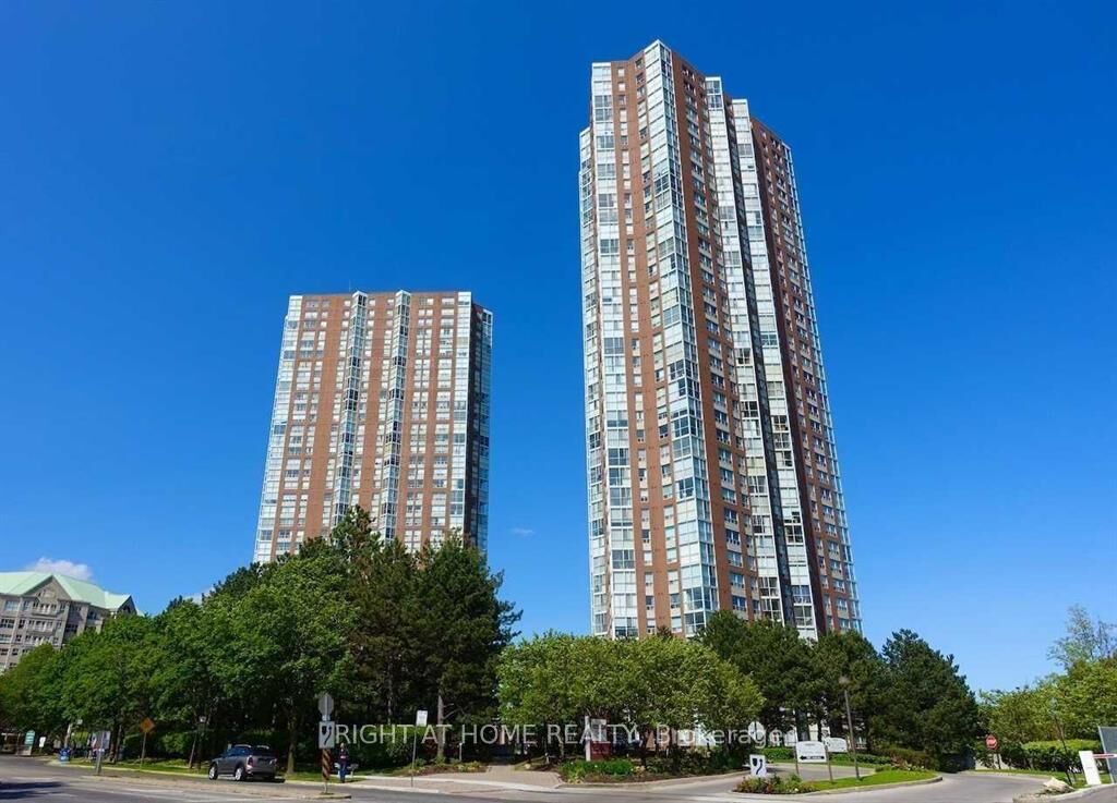 Property Photo: 5 Concorde Place 2310 ON M3C 3M8