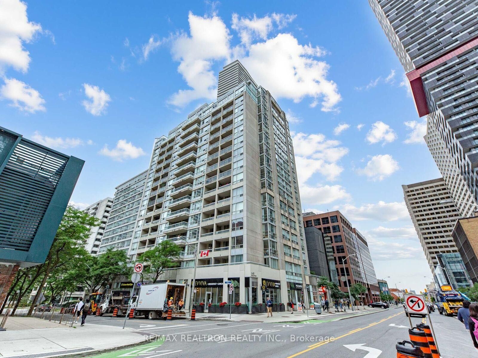 Property Photo:  43 Eglinton Avenue E 510  ON M4P 1A5 