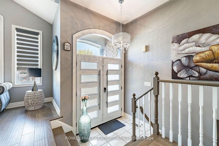 Property Photo: 2368 Foxhole Circle ON L6M 4X4