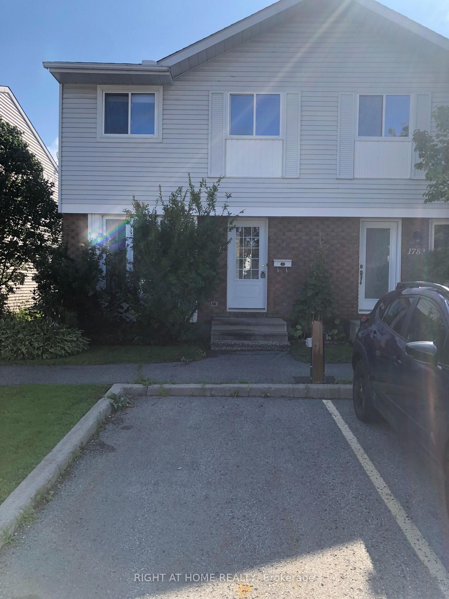 Property Photo:  1781 Winter Rose Lane  ON K1C 7A6 