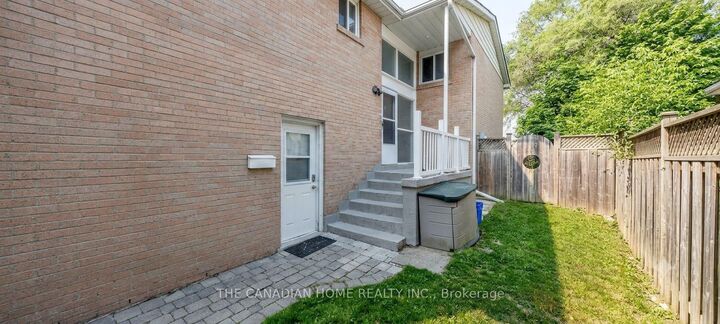 Property Photo: 802 Pam Crescent ON L3Y 5B6