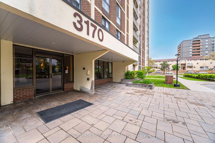 Property Photo:  3170 Kirwin Avenue 1003  ON L5A 3R1 