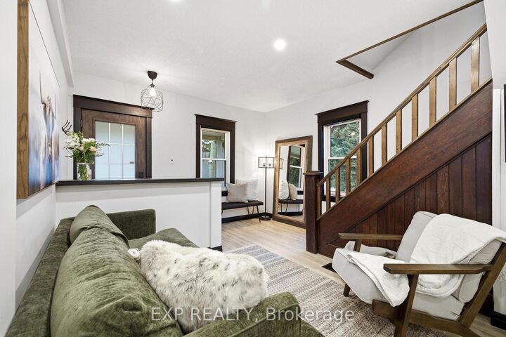 Property Photo: 35 Arthur Street N ON N3B 1Z6
